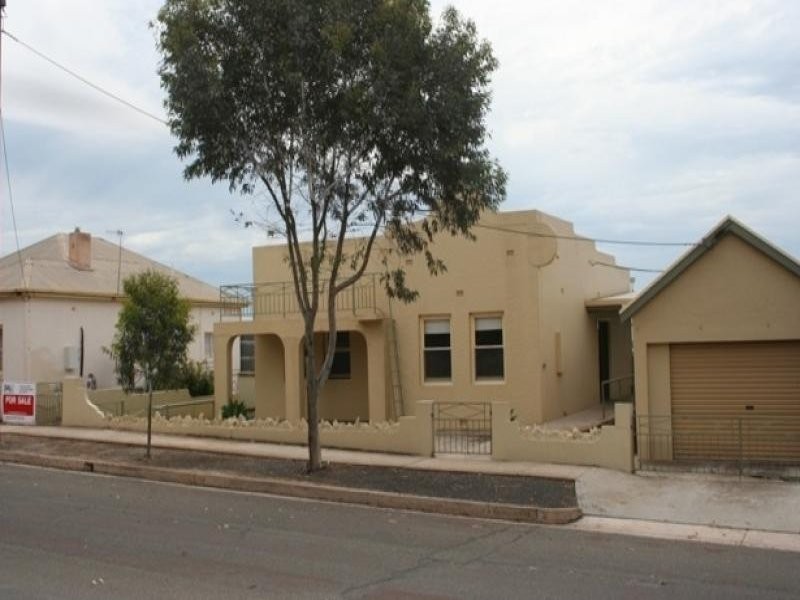 24 Wells Street, Streaky Bay SA 5680