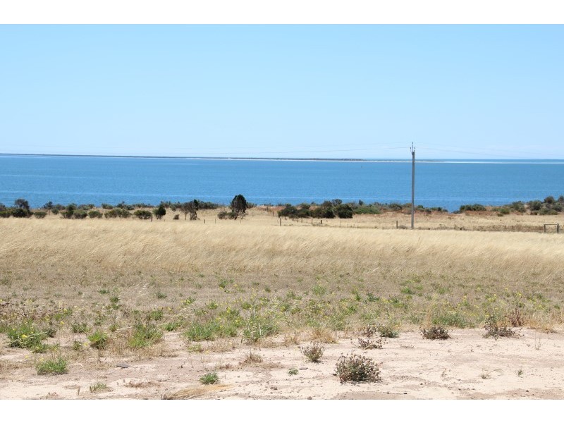 Lot 1 Little Islands Road, Streaky Bay SA 5680