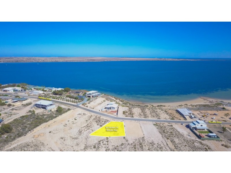 38 Flinders Drive, Streaky Bay SA 5680