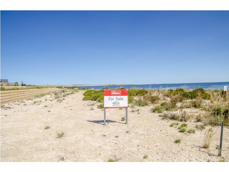 25 Flinders Drive, Streaky Bay SA 5680