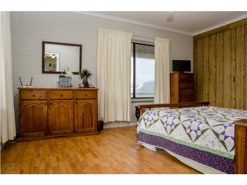 14 East Terrace, Haslam, Streaky Bay SA 5680