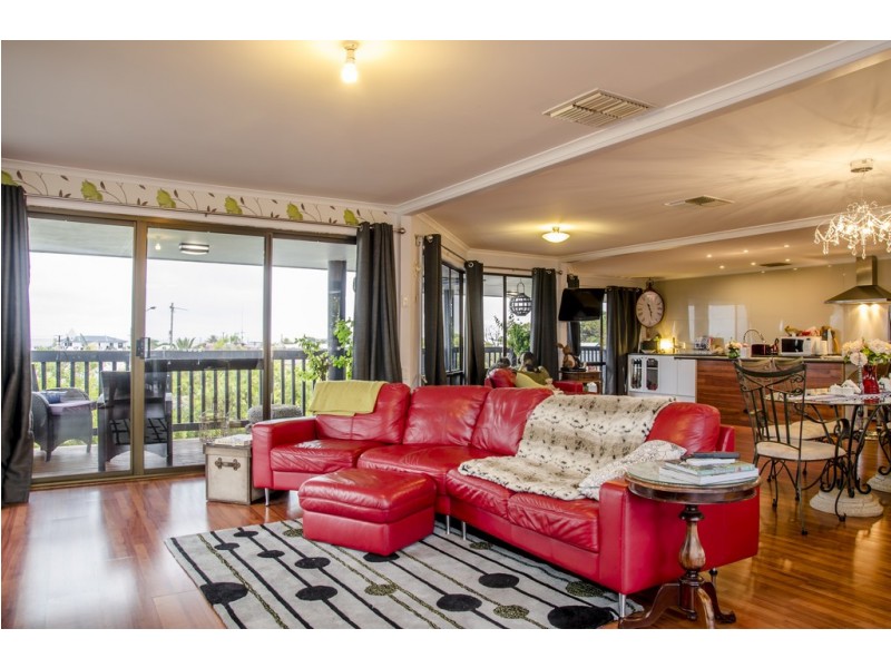 8 Crocker Street, Smoky Bay SA 5680