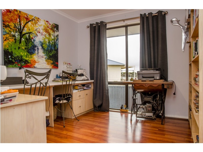 8 Crocker Street, Smoky Bay SA 5680