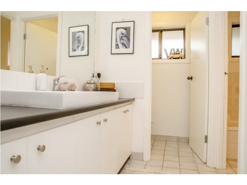 8 Crocker Street, Smoky Bay SA 5680