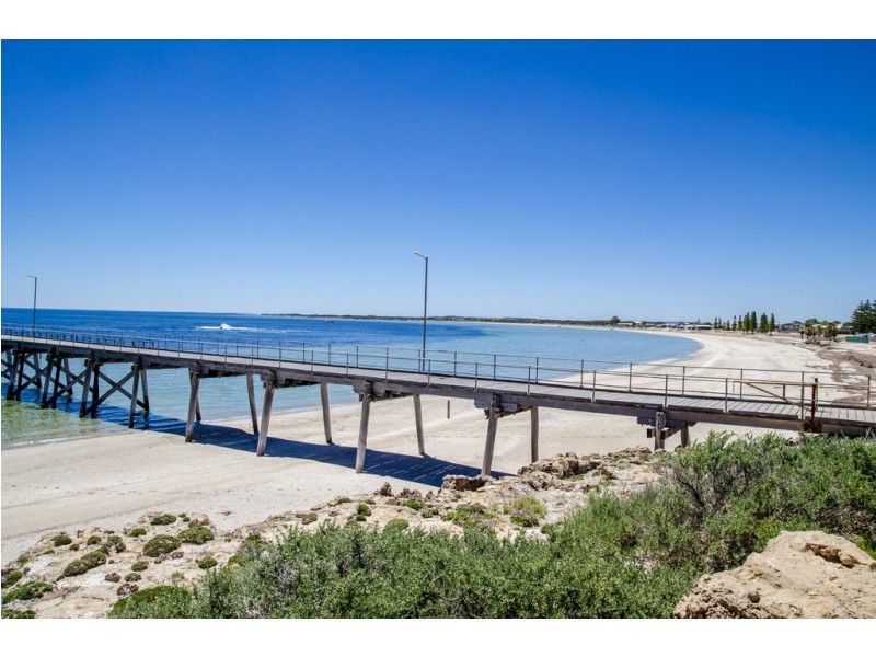 8 Crocker Street, Smoky Bay SA 5680