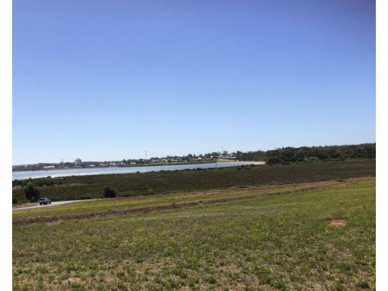 23 Oscar Williams Drive, Streaky Bay SA 5680