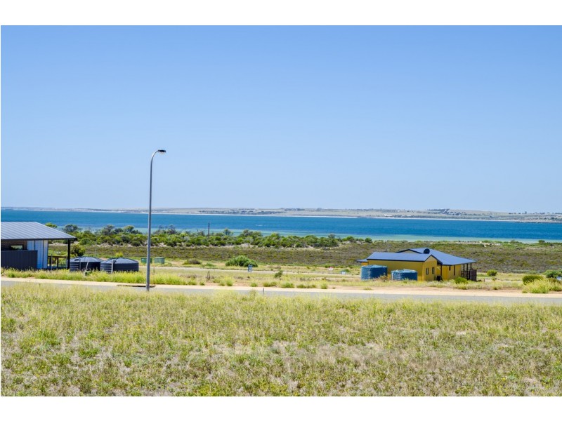 51 Oscar Williams Drive, Streaky Bay SA 5680