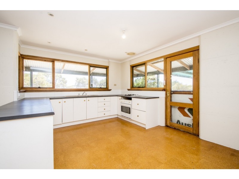 349 The Grub Road, Perlubie, Streaky Bay SA 5680