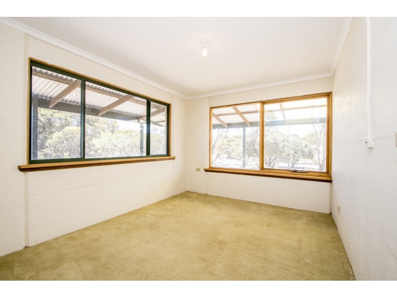 349 The Grub Road, Perlubie, Streaky Bay SA 5680