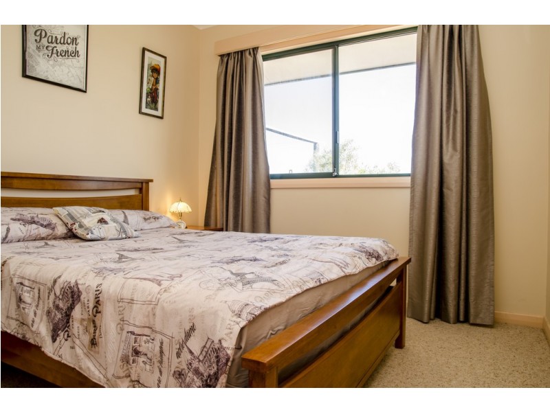 1574 Westall Way Loop, Westall SA 5680