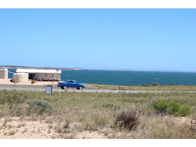 19 Seaview Road, Perlubie SA 5680
