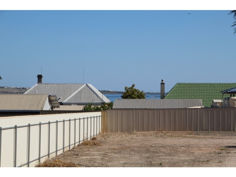 10A Wells Street, Streaky Bay SA 5680