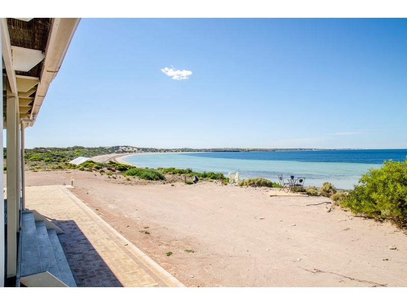 38031 C Flinders Highway via Ceduna, Laura Bay SA 5680