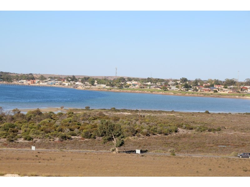 5 Loveshack Route, Streaky Bay SA 5680