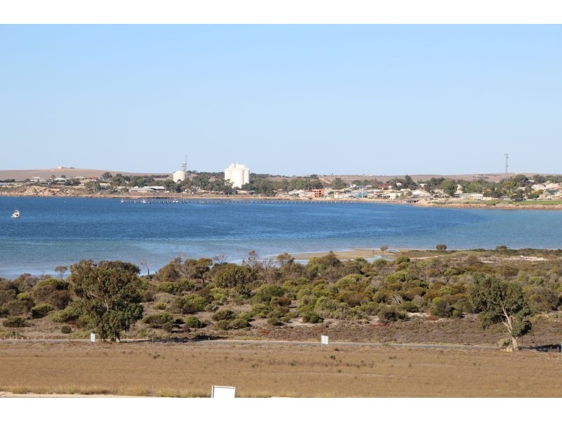 5 Loveshack Route, Streaky Bay SA 5680