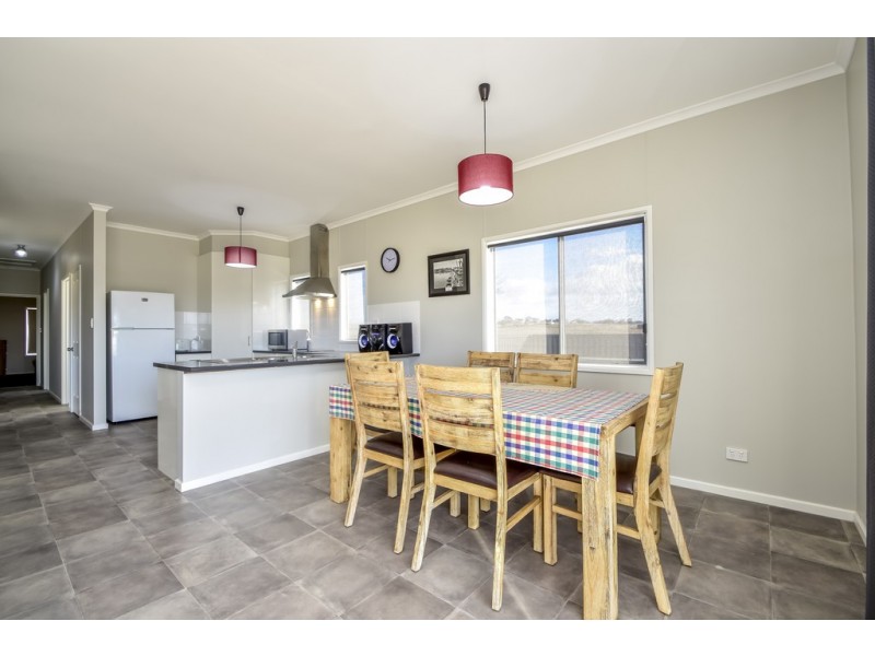 37 Wharff Street, Streaky Bay SA 5680
