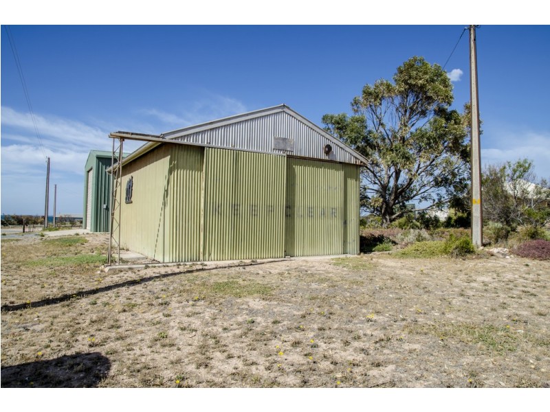 1 South Tce Haslam, Streaky Bay SA 5680