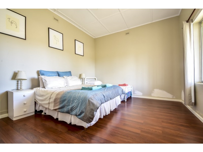 16 Linklater Street, Streaky Bay SA 5680