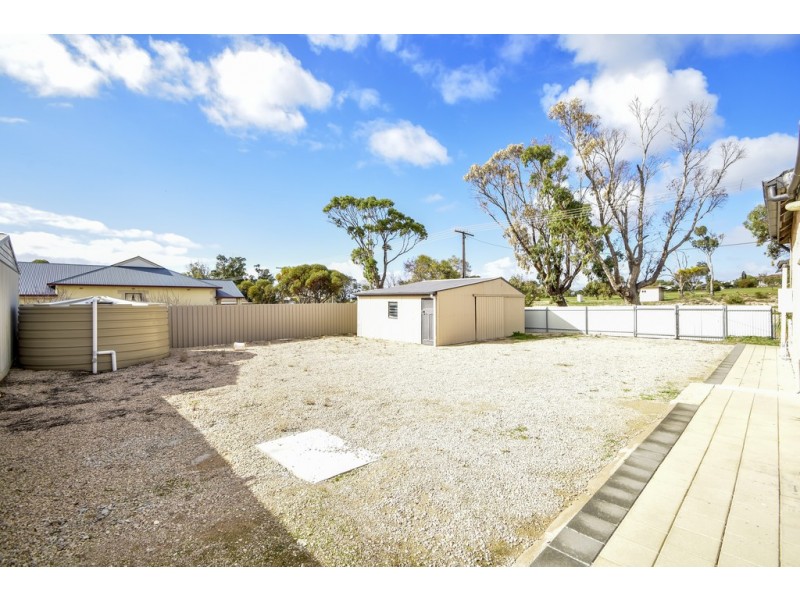 16 Linklater Street, Streaky Bay SA 5680