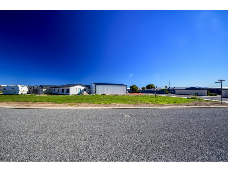 2 Johnson Street, Streaky Bay SA 5680