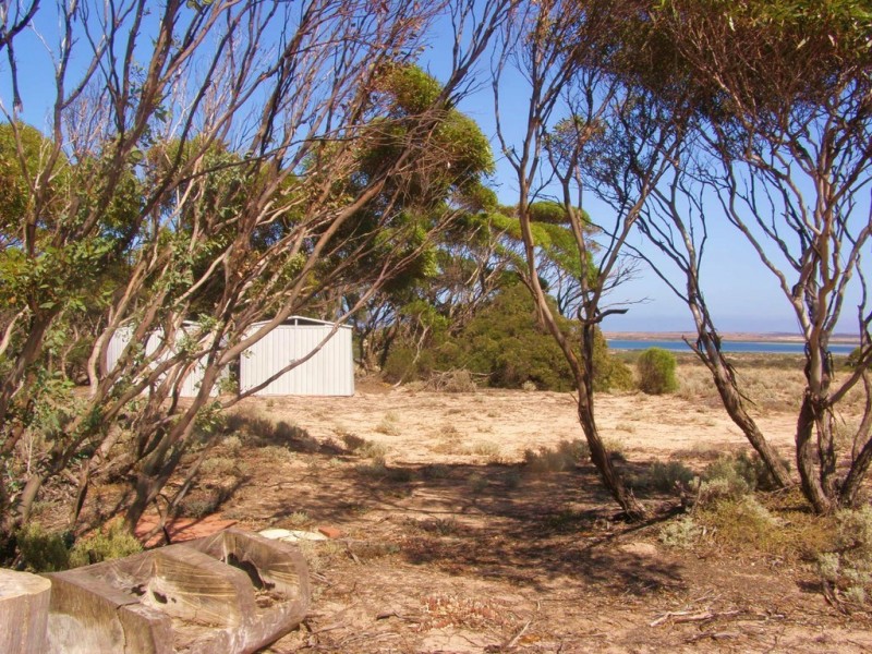 38031B Flinders Highway, LAURA BAY, Ceduna SA 5690