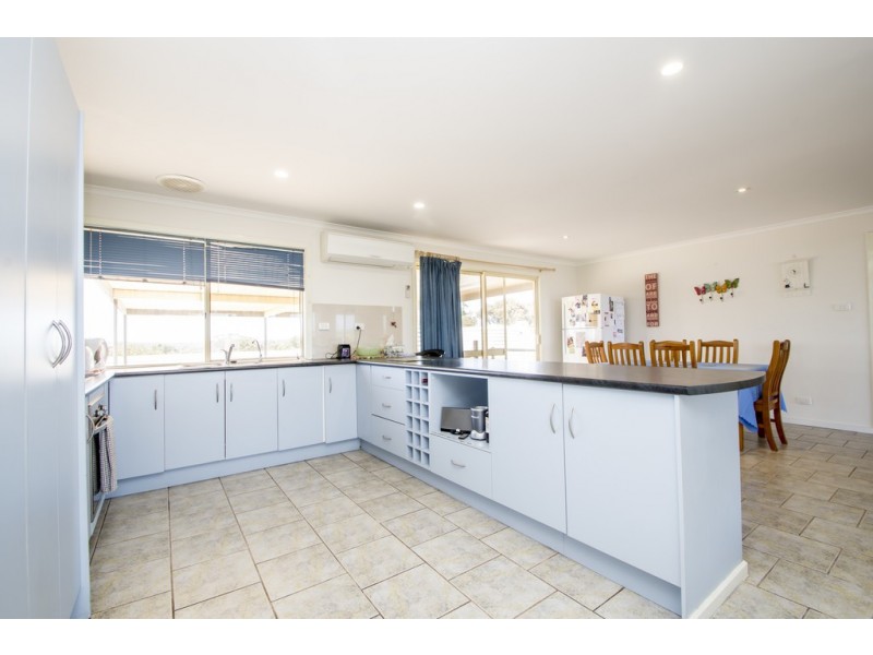 26 Flinders Drive, Streaky Bay SA 5680