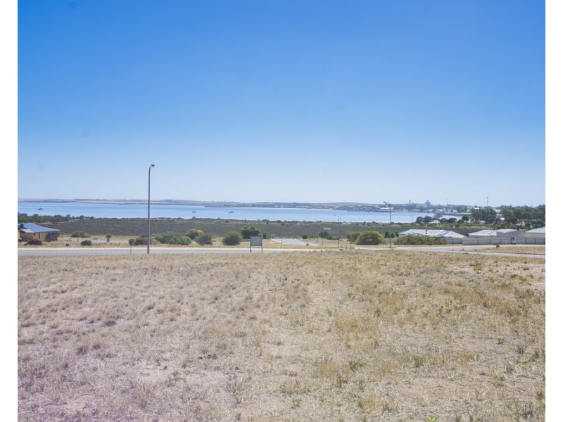 55 Oscar Williams Drive, Streaky Bay SA 5680