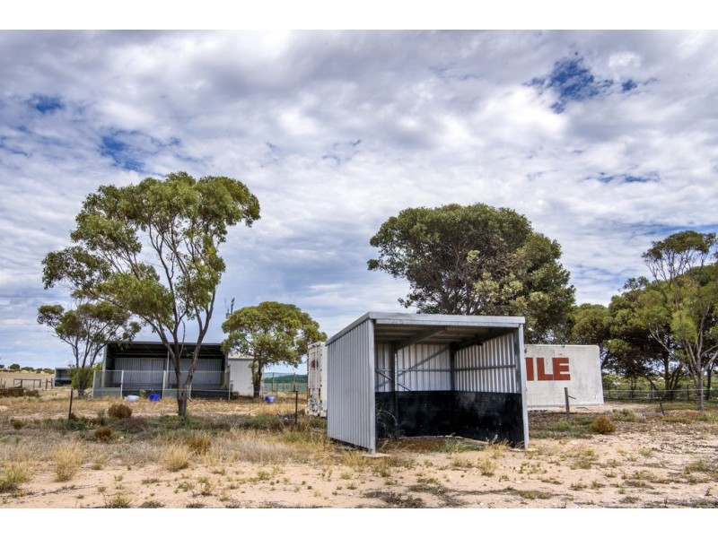 122 Wallschutzky Road, Streaky Bay SA 5680