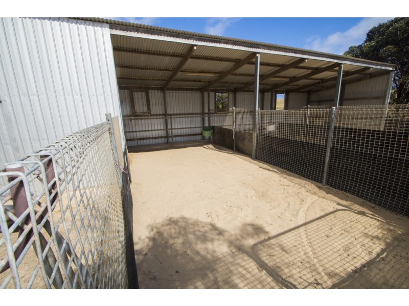 196 Woodlawn Rd, Streaky Bay SA 5680