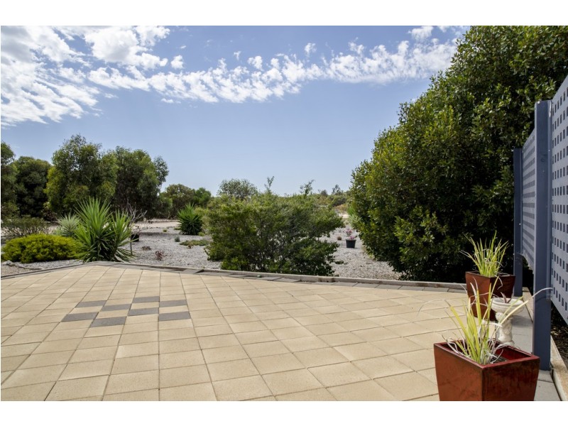 2 Kennedy Road, Streaky Bay SA 5680