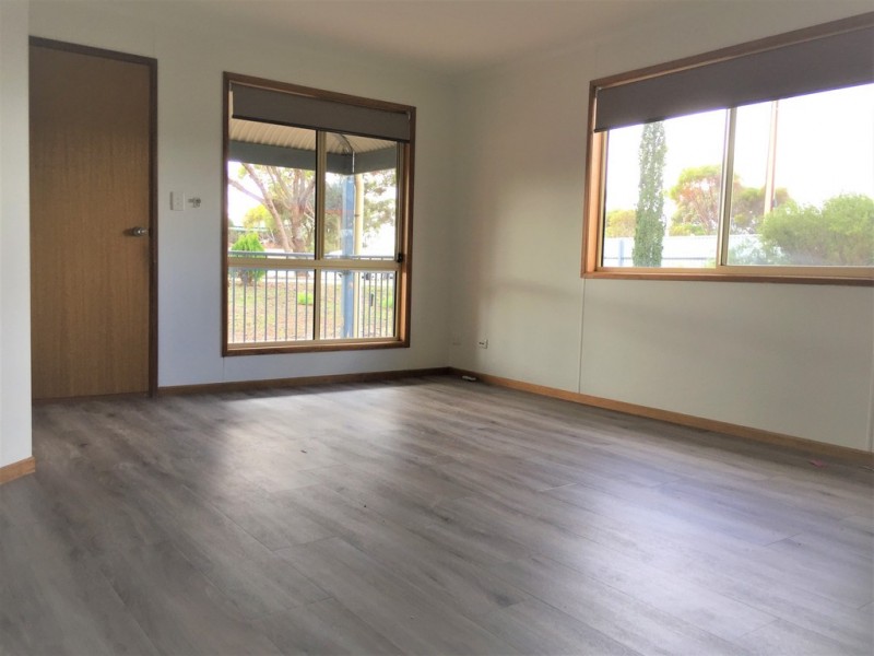24 A Dodgson Drive, Streaky Bay SA 5680