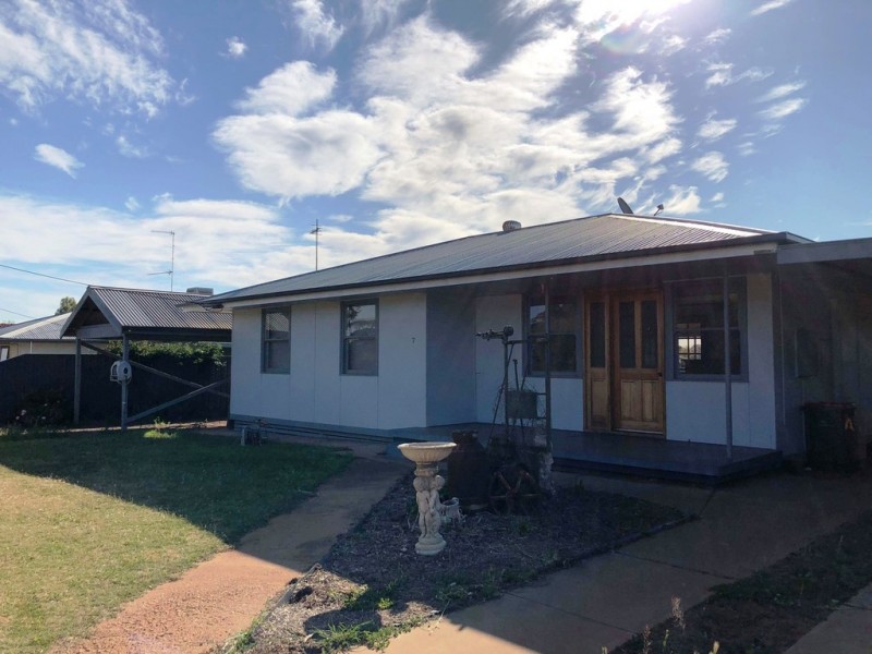 7 CAMPLIN STREET, Wudinna SA 5652