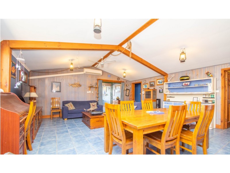 11 The Parade, Sceale Bay SA 5680