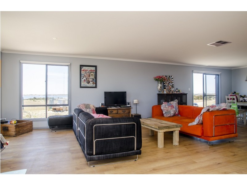 106 Stanley Williams Drive, Streaky Bay SA 5680