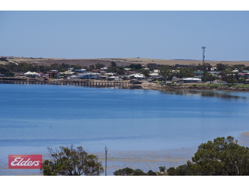 15 Loveshack Rte, Streaky Bay SA 5680
