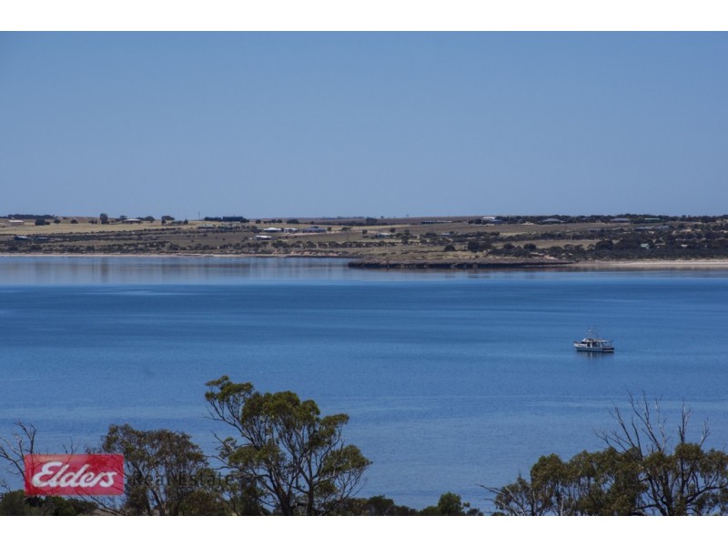 15 Loveshack Rte, Streaky Bay SA 5680