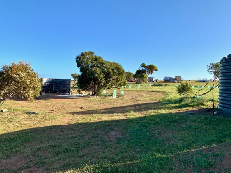 1 Woolamai Way, Perlubie SA 5680