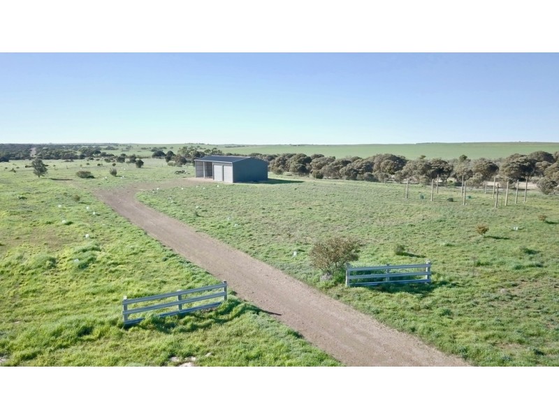 Section 50 Flinders Hwy, Streaky Bay SA 5680