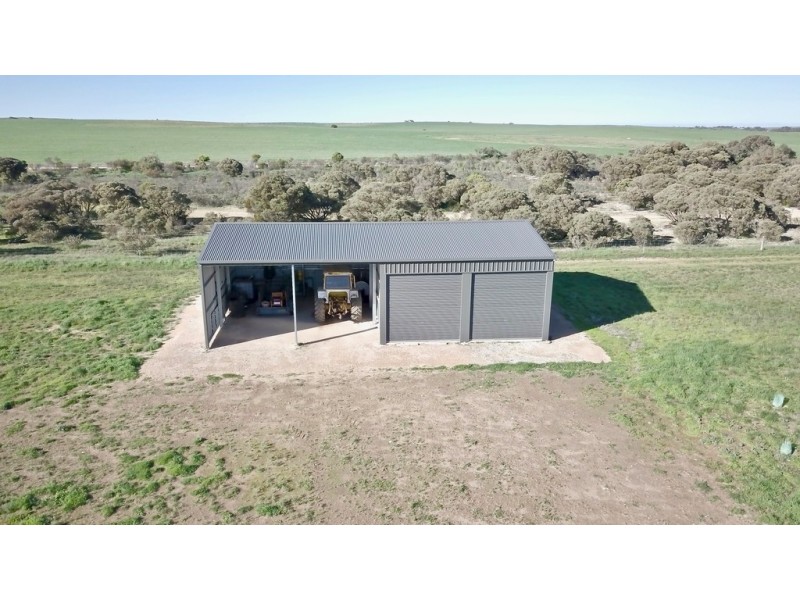 Section 50 Flinders Hwy, Streaky Bay SA 5680