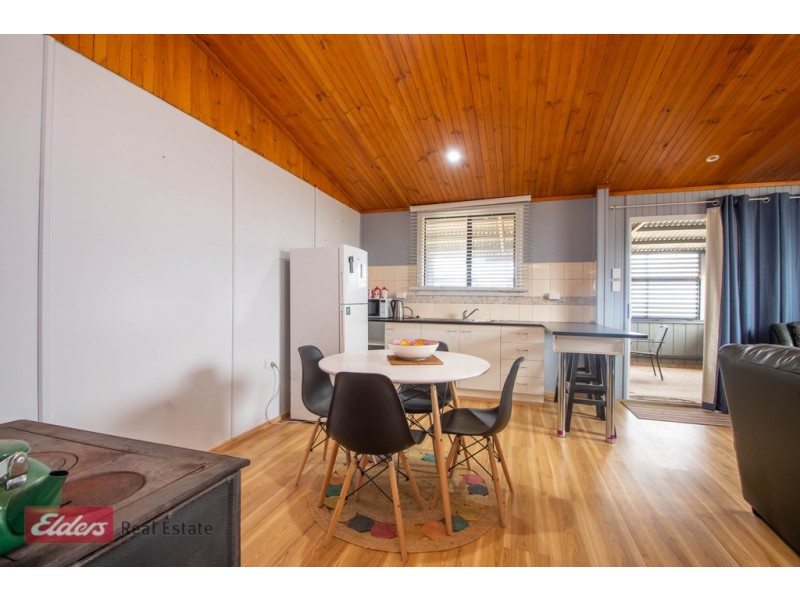 9 Mabie Road, Streaky Bay SA 5680