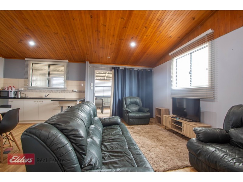 9 Mabie Road, Streaky Bay SA 5680