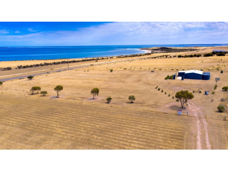 9 Mabie Road, Streaky Bay SA 5680