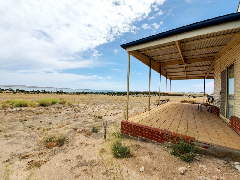 18 Fredrick Drive, Streaky Bay SA 5680