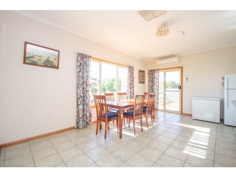 8 Philip Street, Streaky Bay SA 5680