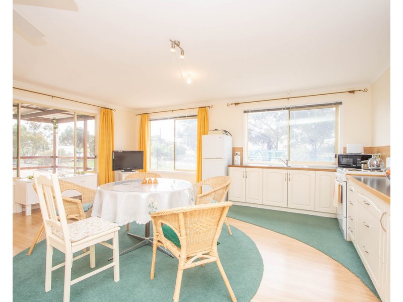 8 -10 Davis Terrace, Wirrulla SA 5661
