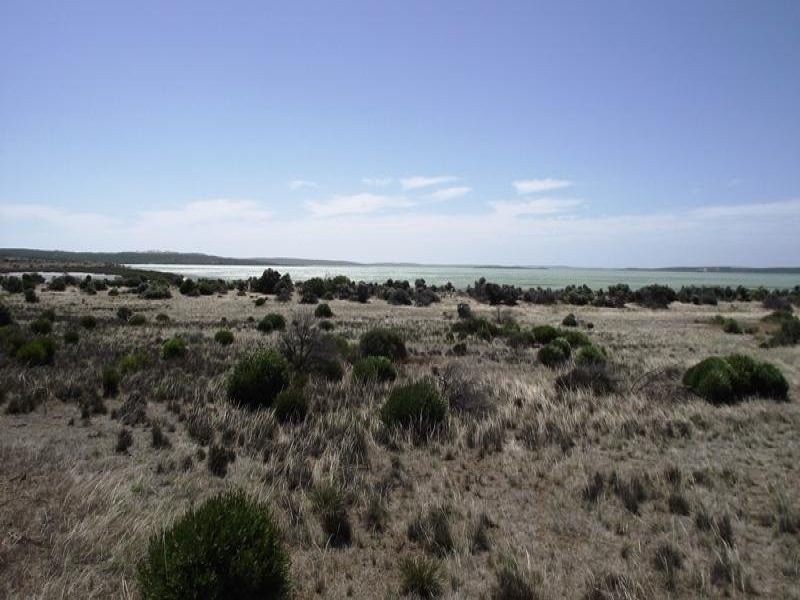Lot 303 Point Labatt Road, Streaky Bay SA 5680
