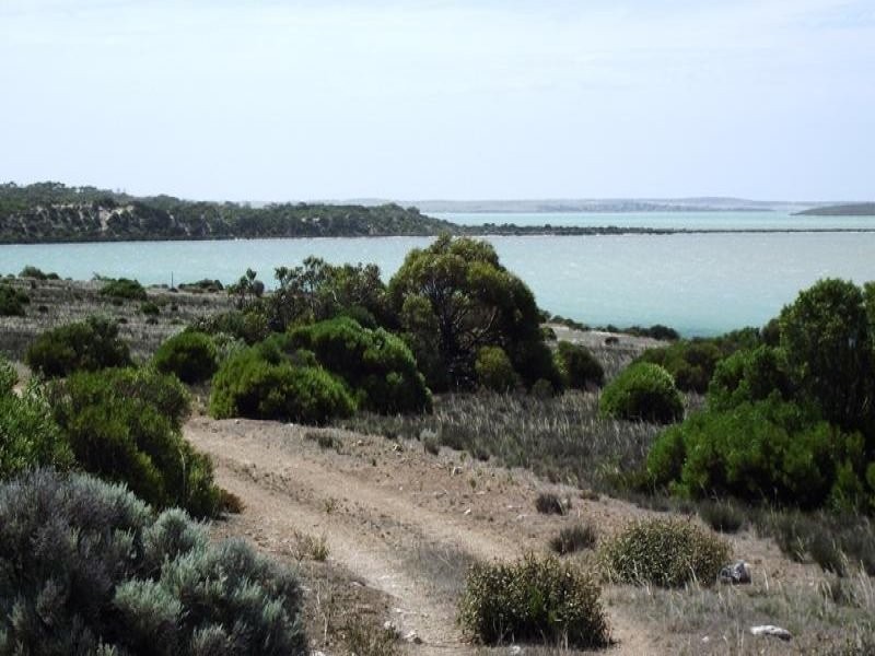 Lot 303 Point Labatt Road, Streaky Bay SA 5680