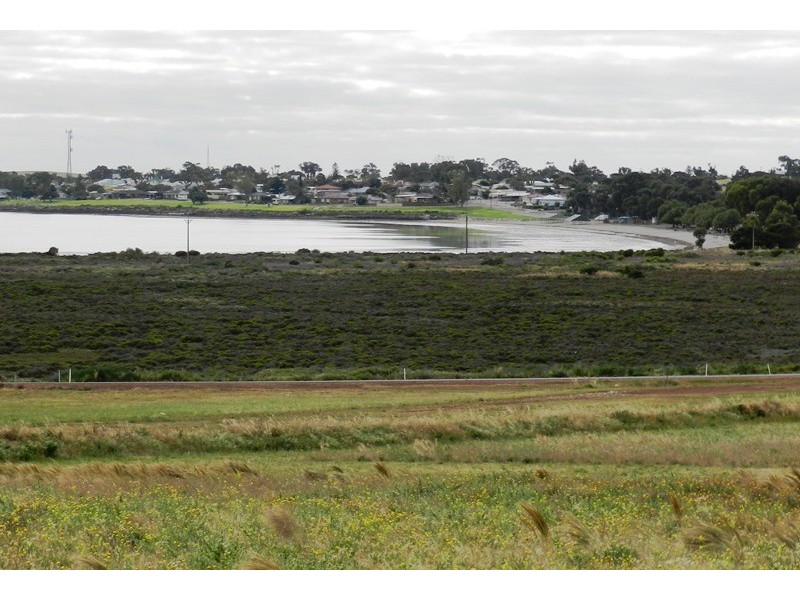 5 Herbert Edwards Drive, Streaky Bay SA 5680