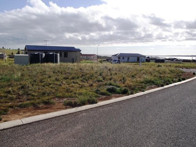 25 Johnson Street, Streaky Bay SA 5680