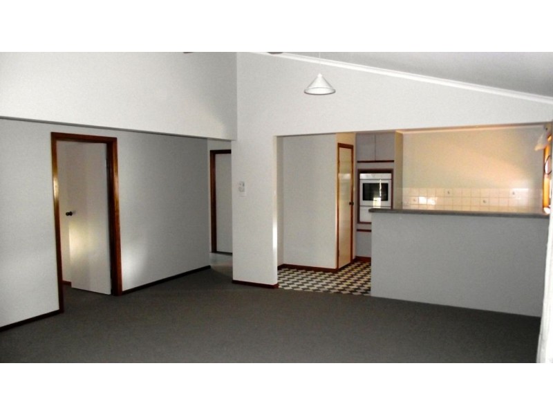 25 Elizabeth Street, Streaky Bay SA 5680